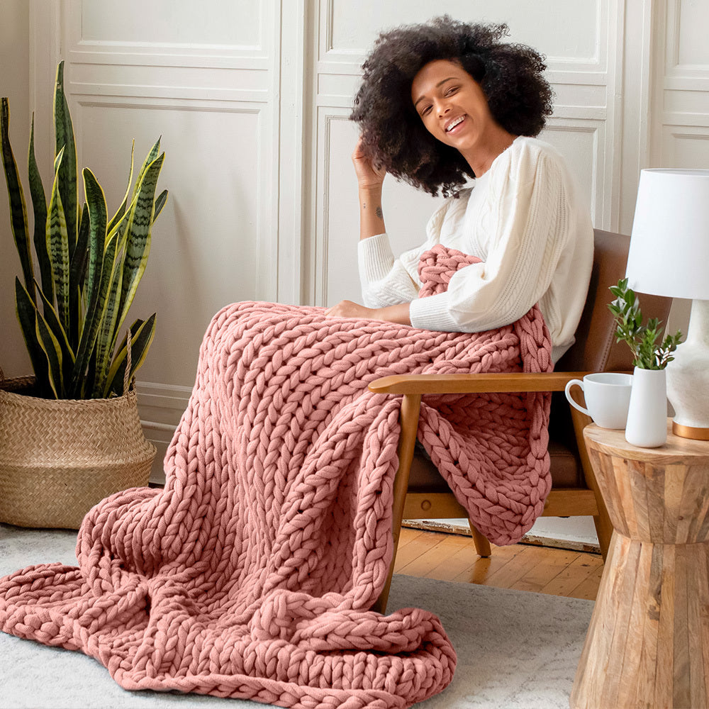 Blush pink discount knitted throw blanket