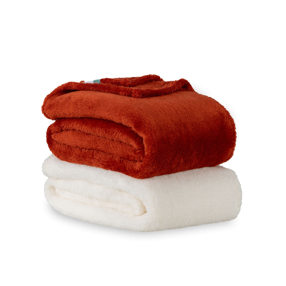 Extra-Fluffy&trade; Throw 2 Pack