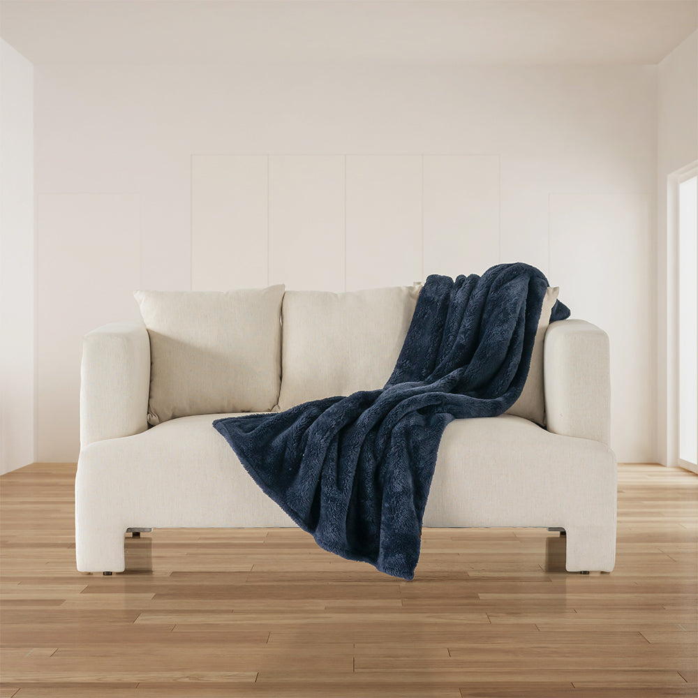 Varkrage throw best sale