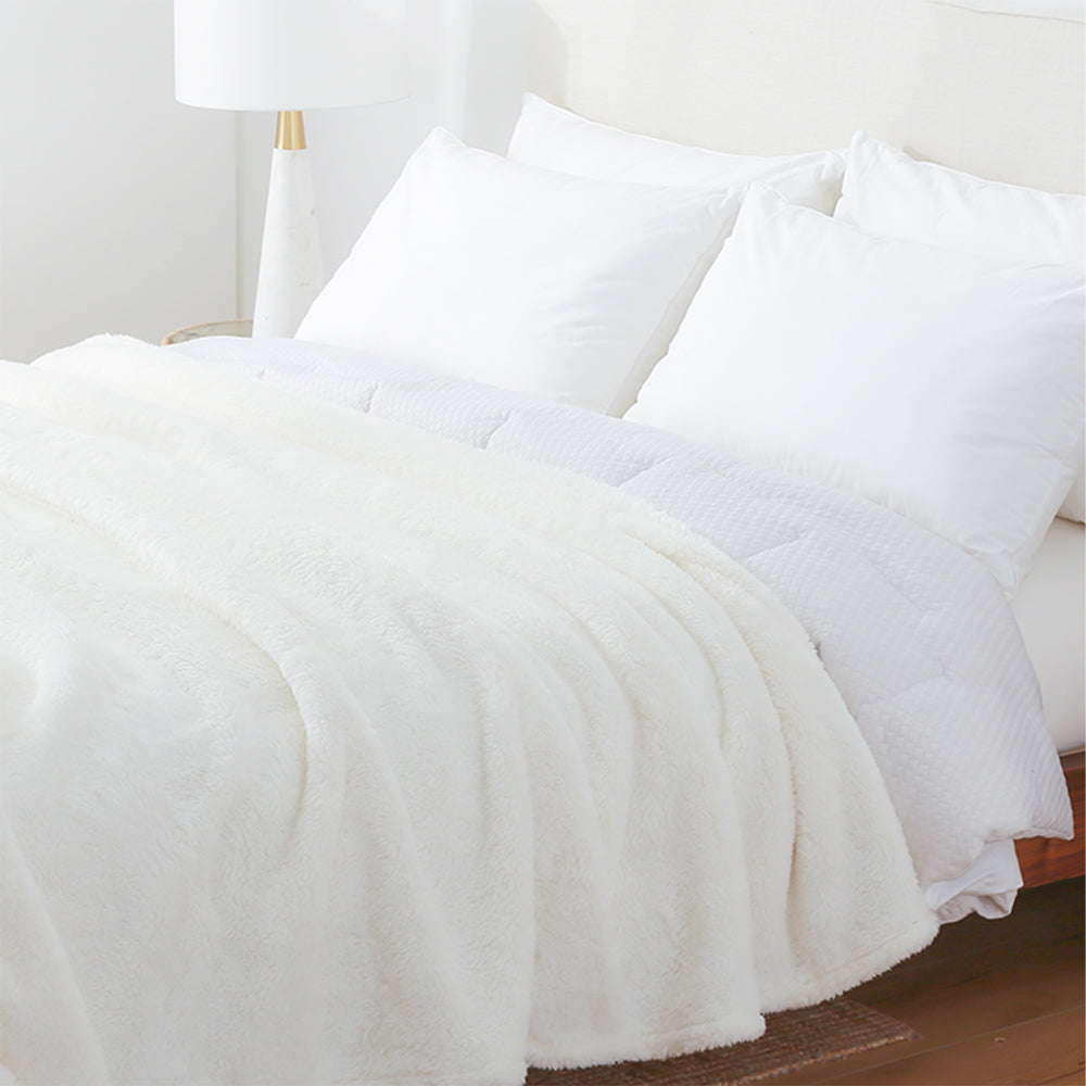 White bed online throw