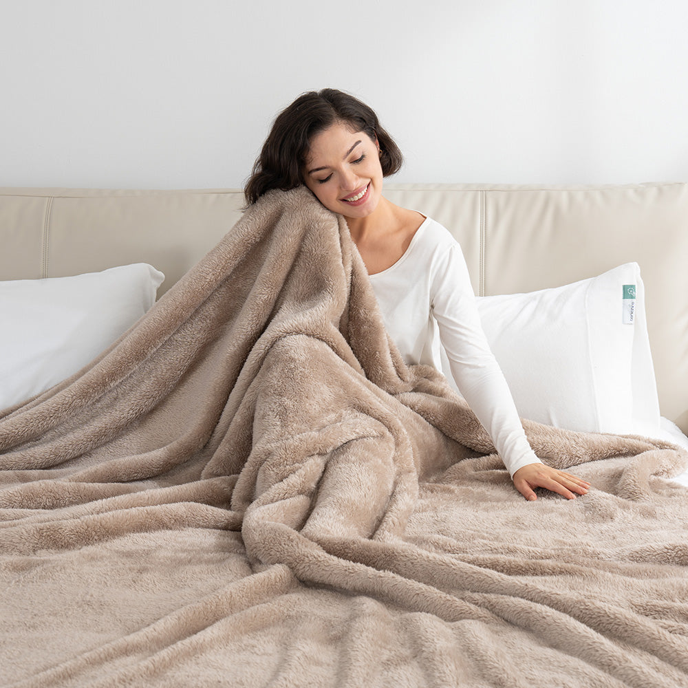 Extra-Fluffy&trade; Blanket