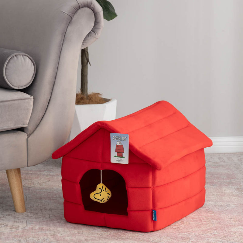 Peanuts® Snoopy Doghouse Pet Bed