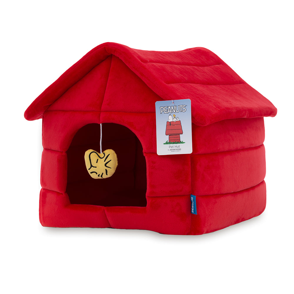 Peanuts&reg; Snoopy Doghouse Pet Bed