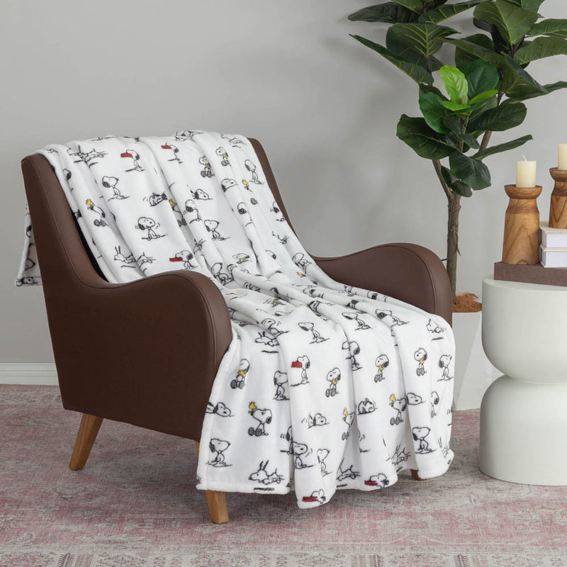 Peanuts&reg; VelvetLoft&reg; Throw