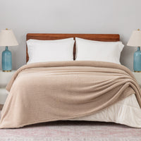 Retro Comfort Plush Blanket