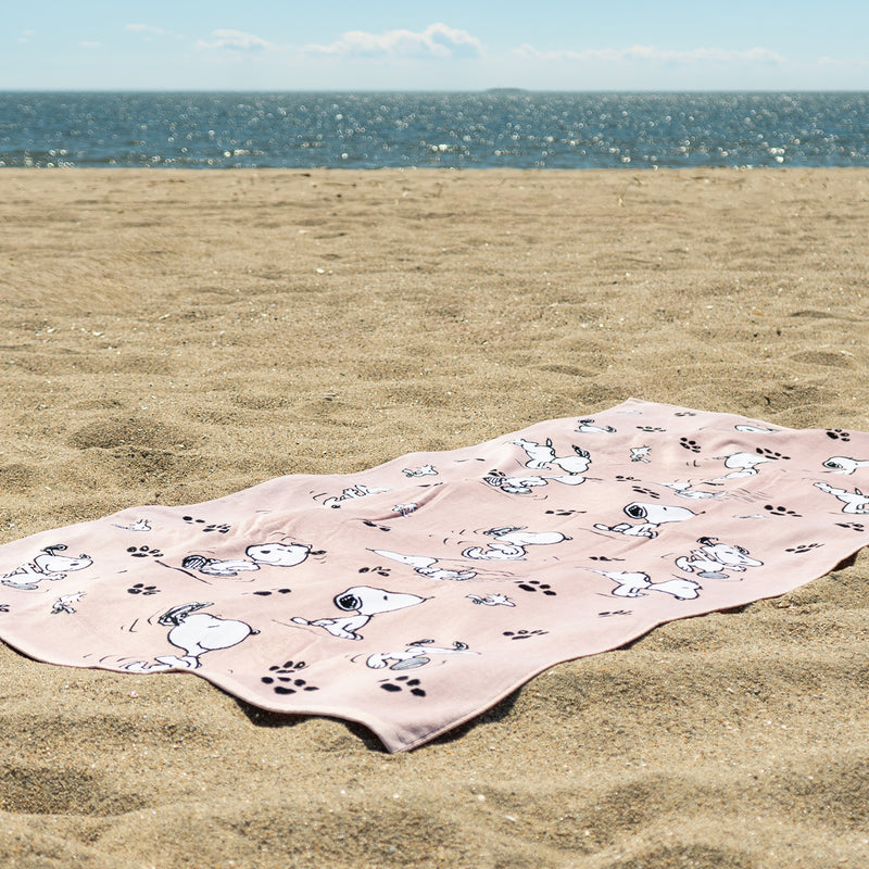 Peanuts® Oversized Beach Towel