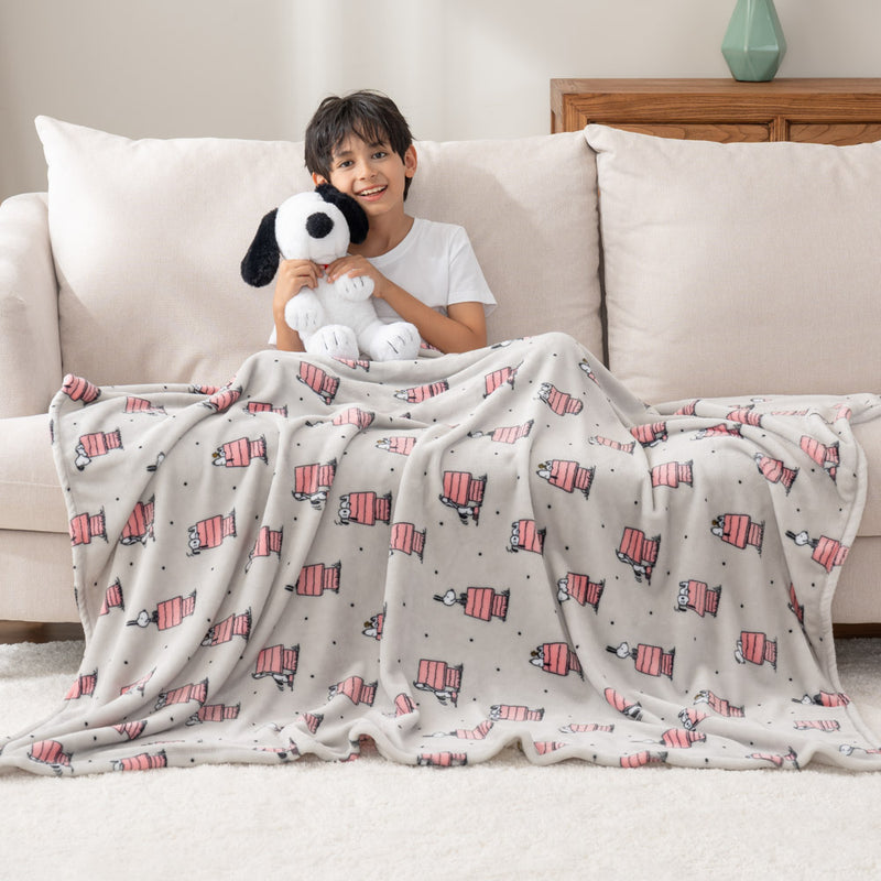 Peanuts® VelvetLoft® Throw